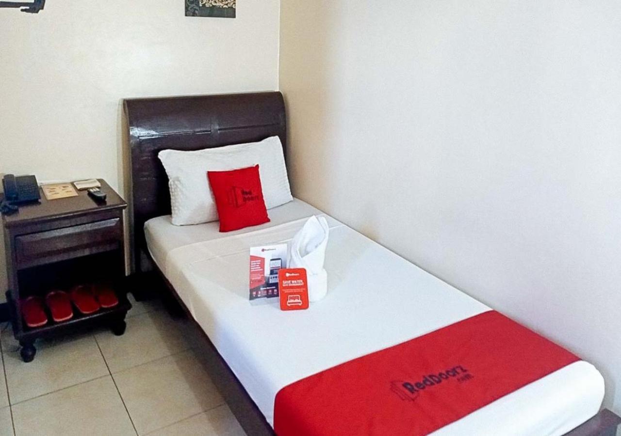 מלון Reddoorz Near Ormoc Port Terminal מראה חיצוני תמונה
